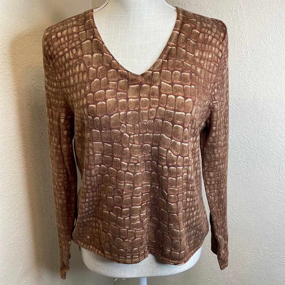 Talbots Petites Cashmere Blend Alligator Skin Print V Neck Sweater